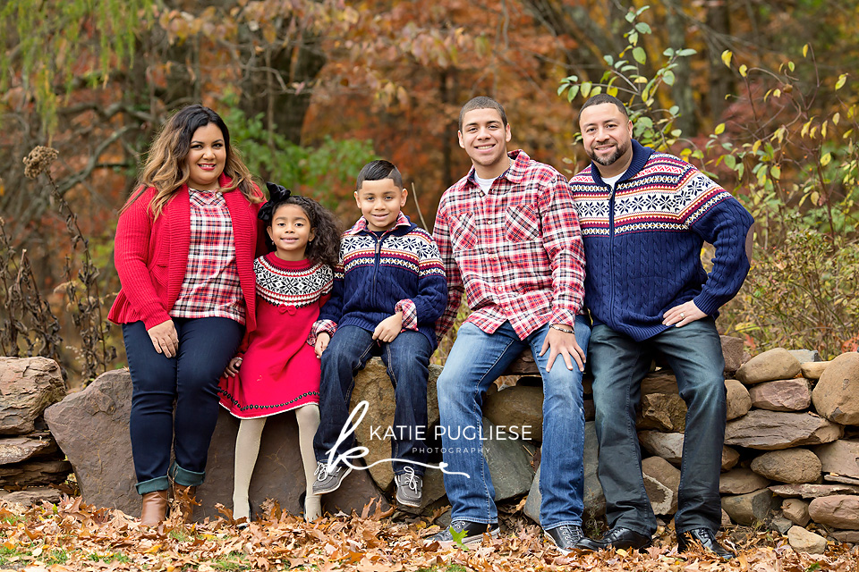 What to wear for family holiday card